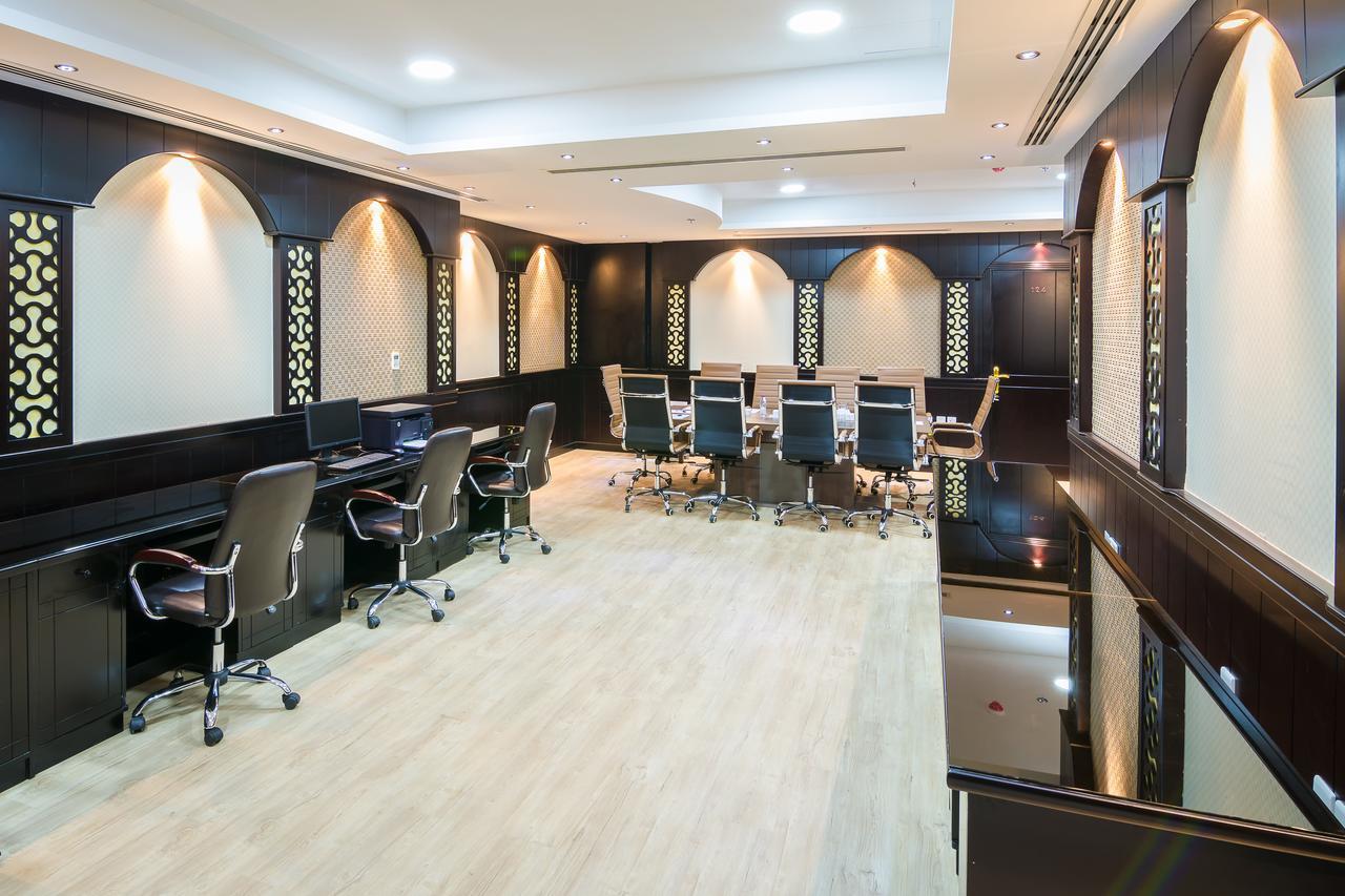Aparthotel White Moon Al Sadd 3*