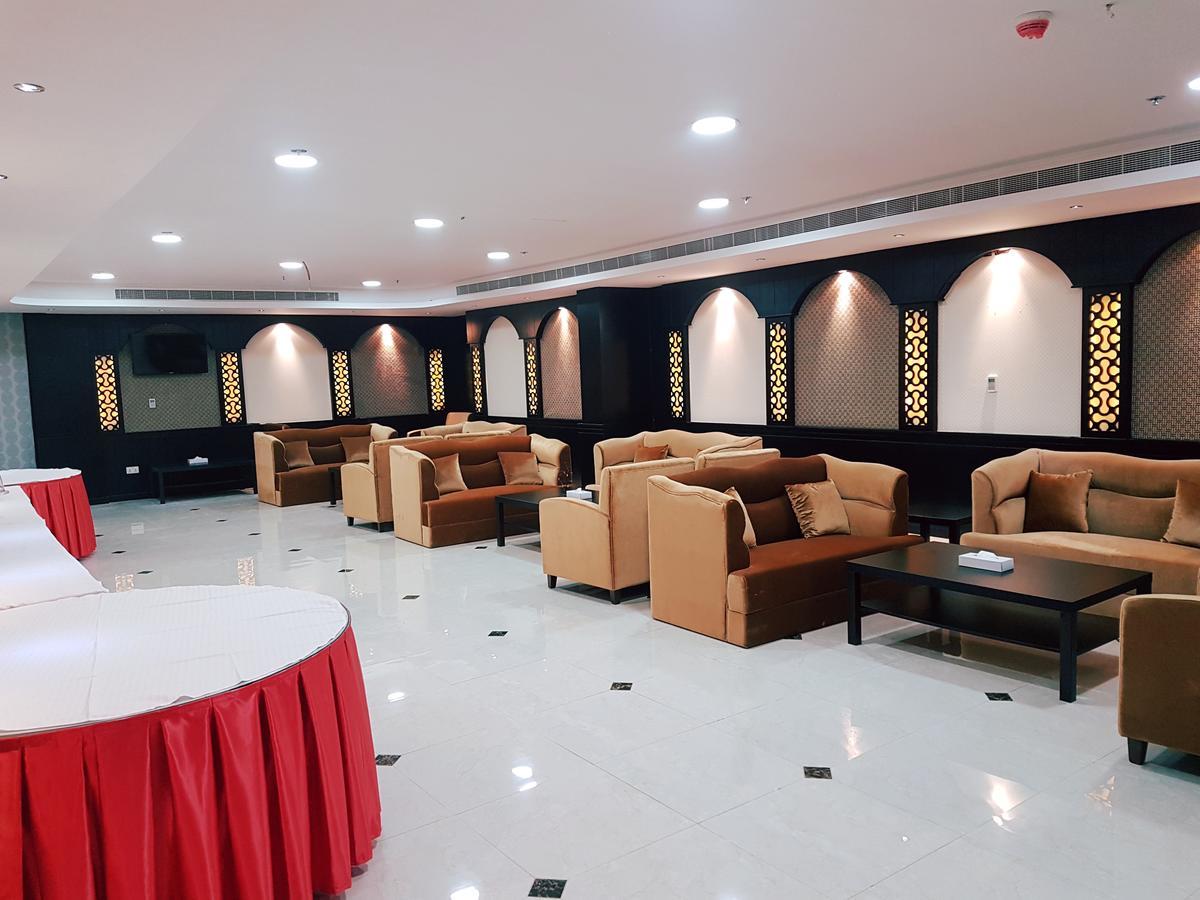 White Moon Al Sadd Aparthotel 3*