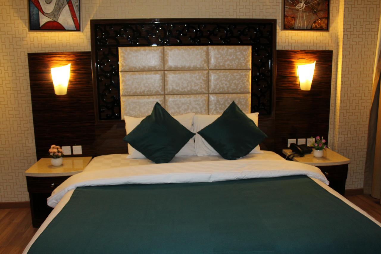 White Moon Al Sadd Aparthotel Doha